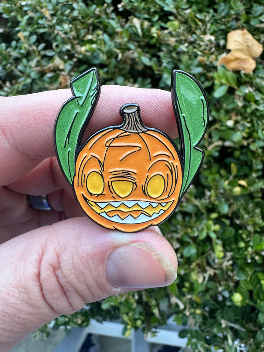 Stitch-O-Lantern Enamel Pin - Lilo & Stitch Halloween Pin - 1 1/2”